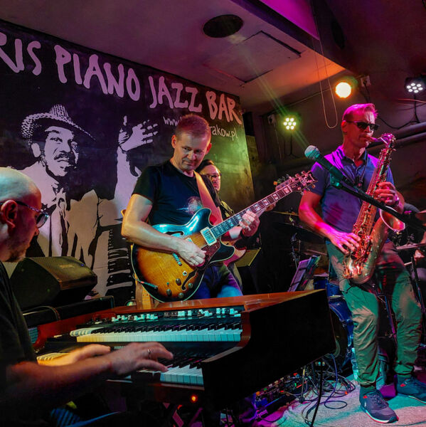Harris Piano Jazz Bar